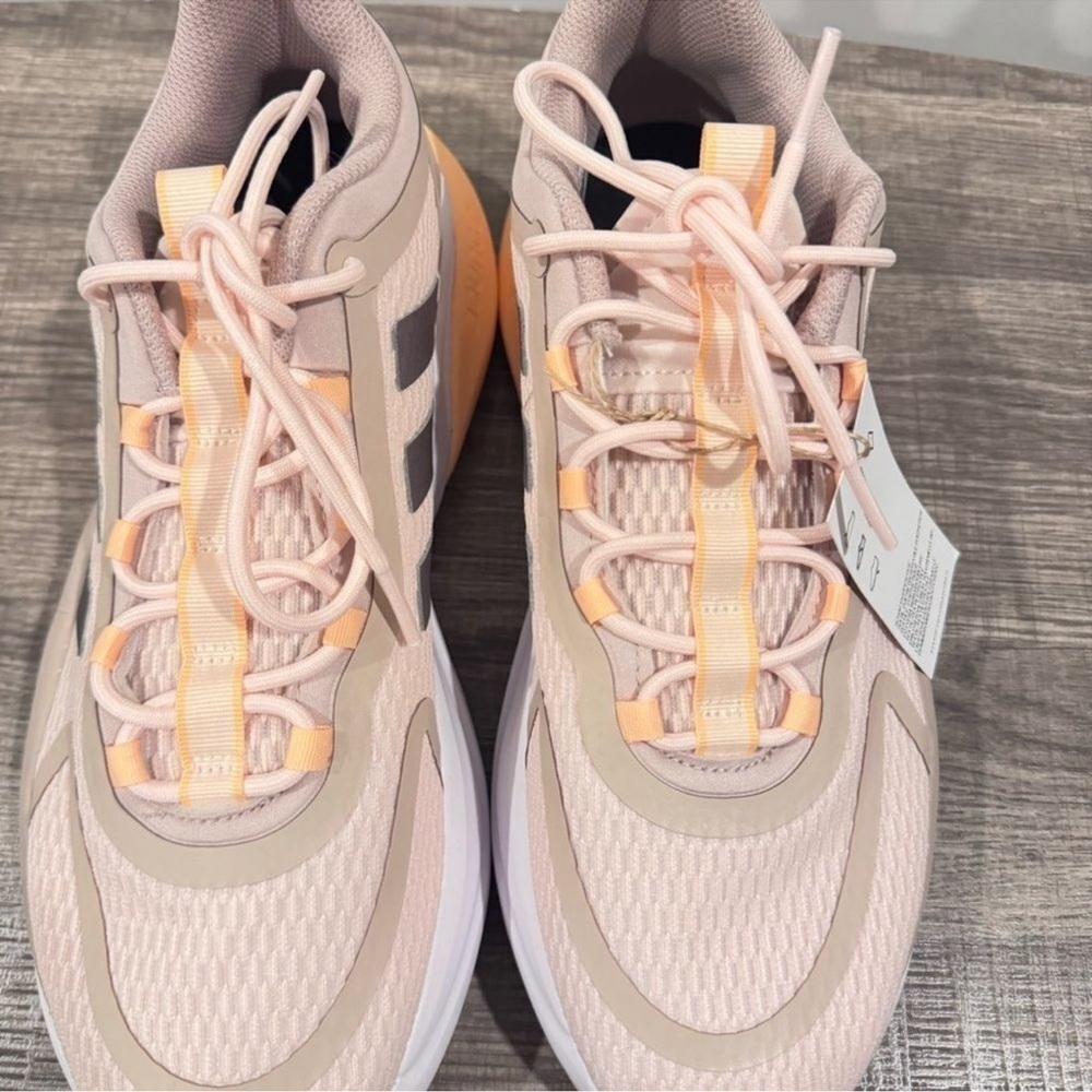 Adidas NWT Womens Alphabounce+ coral Sneakers Size 11 - Picture 4 of 8